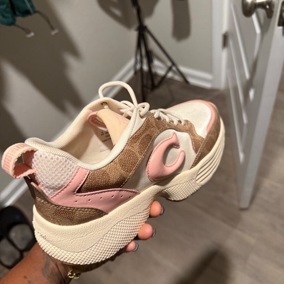 Strider Sneaker In Signature Canvas - Picture 10 of 10